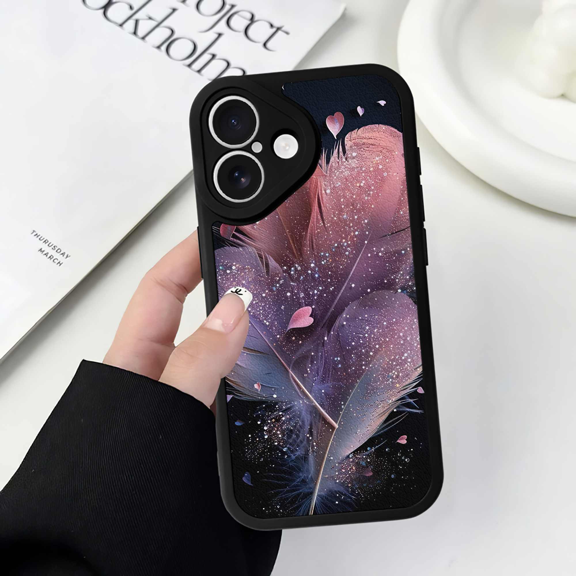 （画像用） ミッキーマウス Mickey Mouse 【iPhone 16シリーズ対応】シリコンスマホケース（レザー調） 材質：シリコン